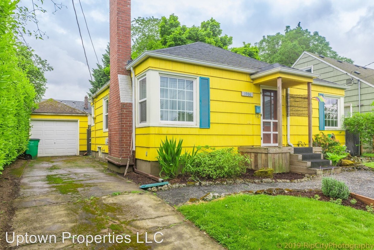 Primary Photo - 3 br, 2 bath House - 1906 NE Dekum St