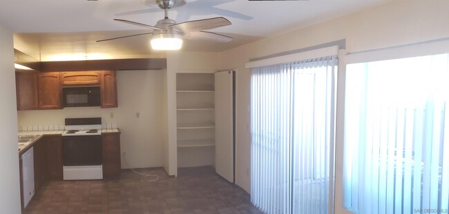 Building Photo - 14051 Mazatlan Way