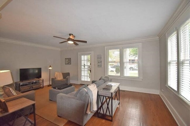 Foto del edificio - 2164 Court Ave
