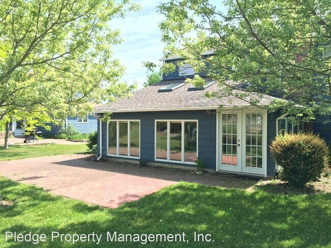 Foto del edificio - 3 br, 1.5 bath House - 110 Marvin Rd