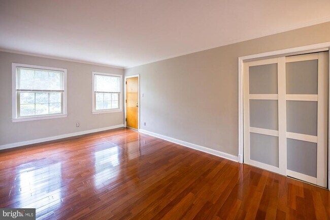 Foto del edificio - 2805 Arlington Blvd