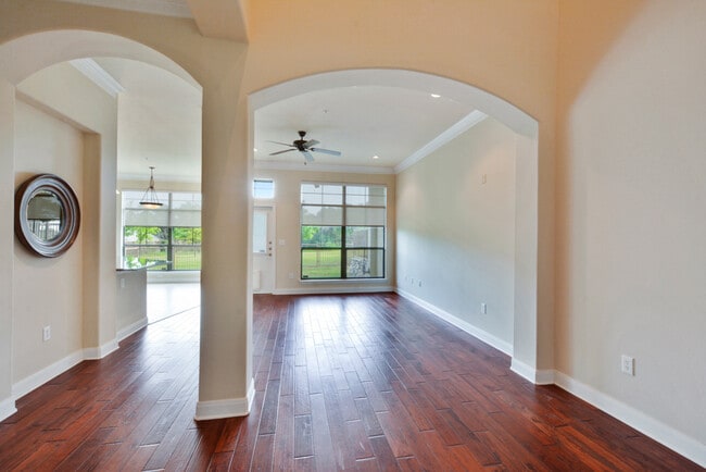 Building Photo - 7800 Southwest Pkwy