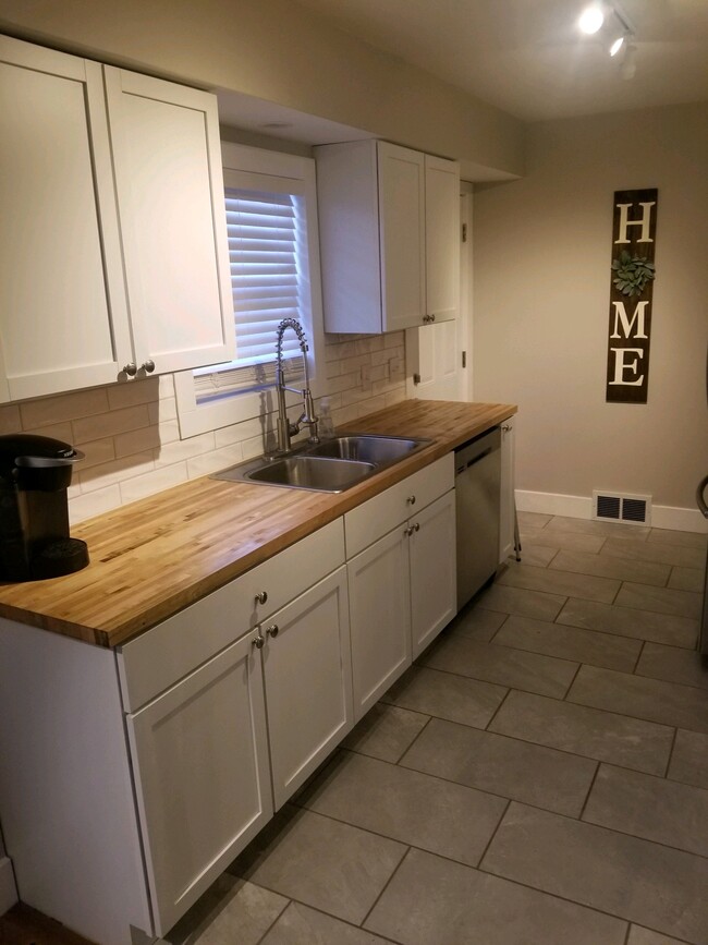 Remodeled kitchen - 505 S Cole St