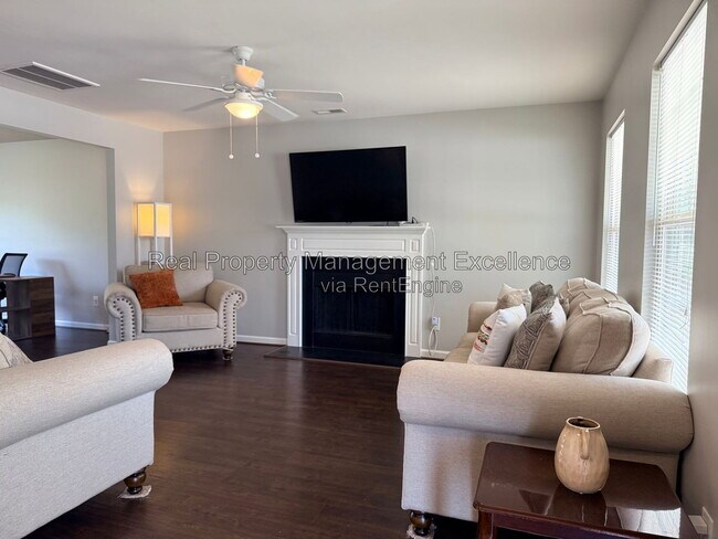 Building Photo - 3446 Ferdilah Ln