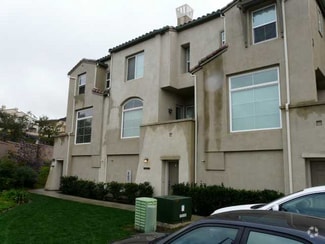 Building Photo - 418 Almond Rd