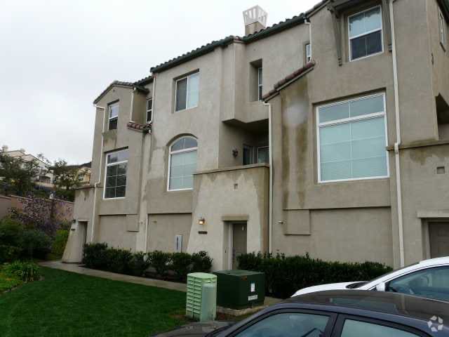 Building Photo - 418 Almond Rd