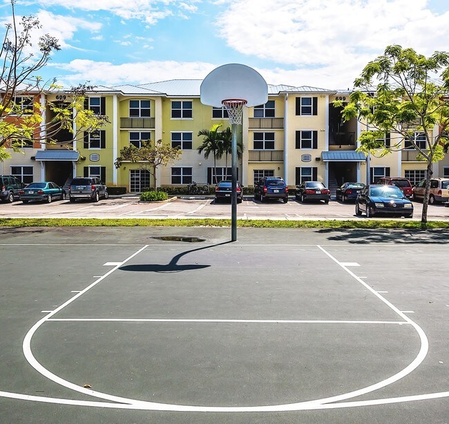 Village at Delray Apartments in Delray Beach, FL