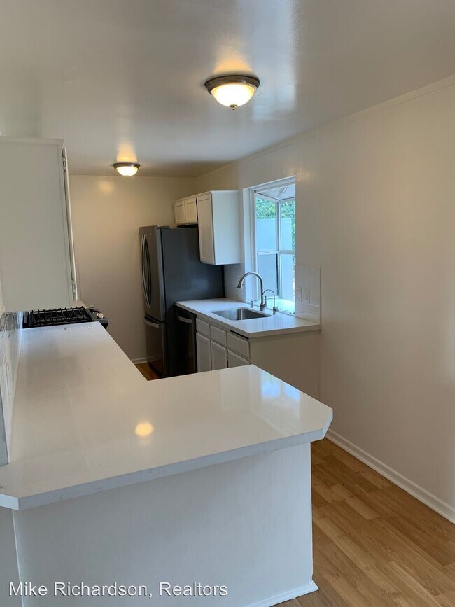 Building Photo - 3 br, 2 bath House - 1424 Santa Rosa Ave