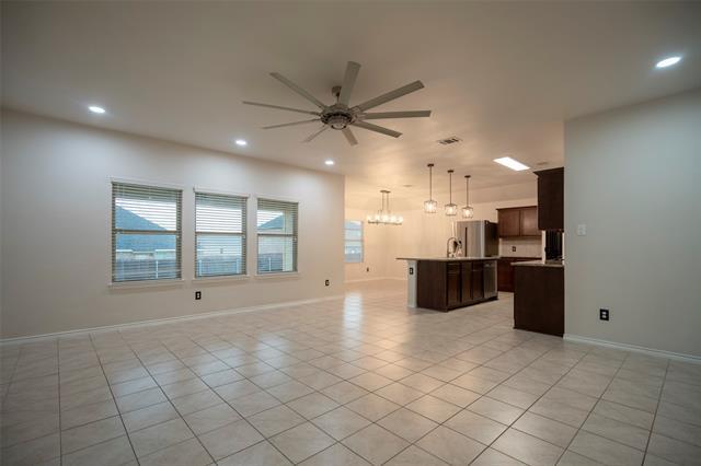 Foto del edificio - 1543 Meadowlake Dr