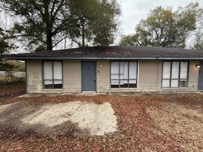 Building Photo - 45493 Sciara Ln