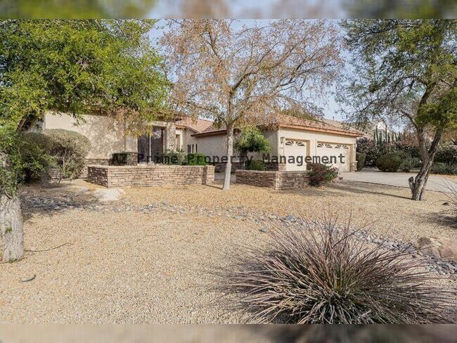 Building Photo - 14210 W Greentree Dr S