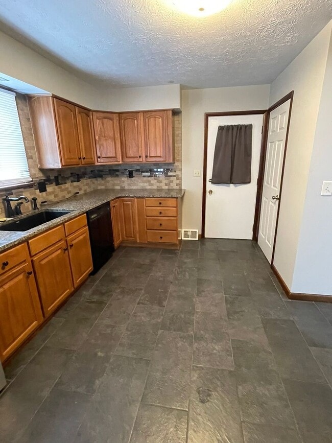 Building Photo - Remodeled Single Family Home For Rent - 3 ...