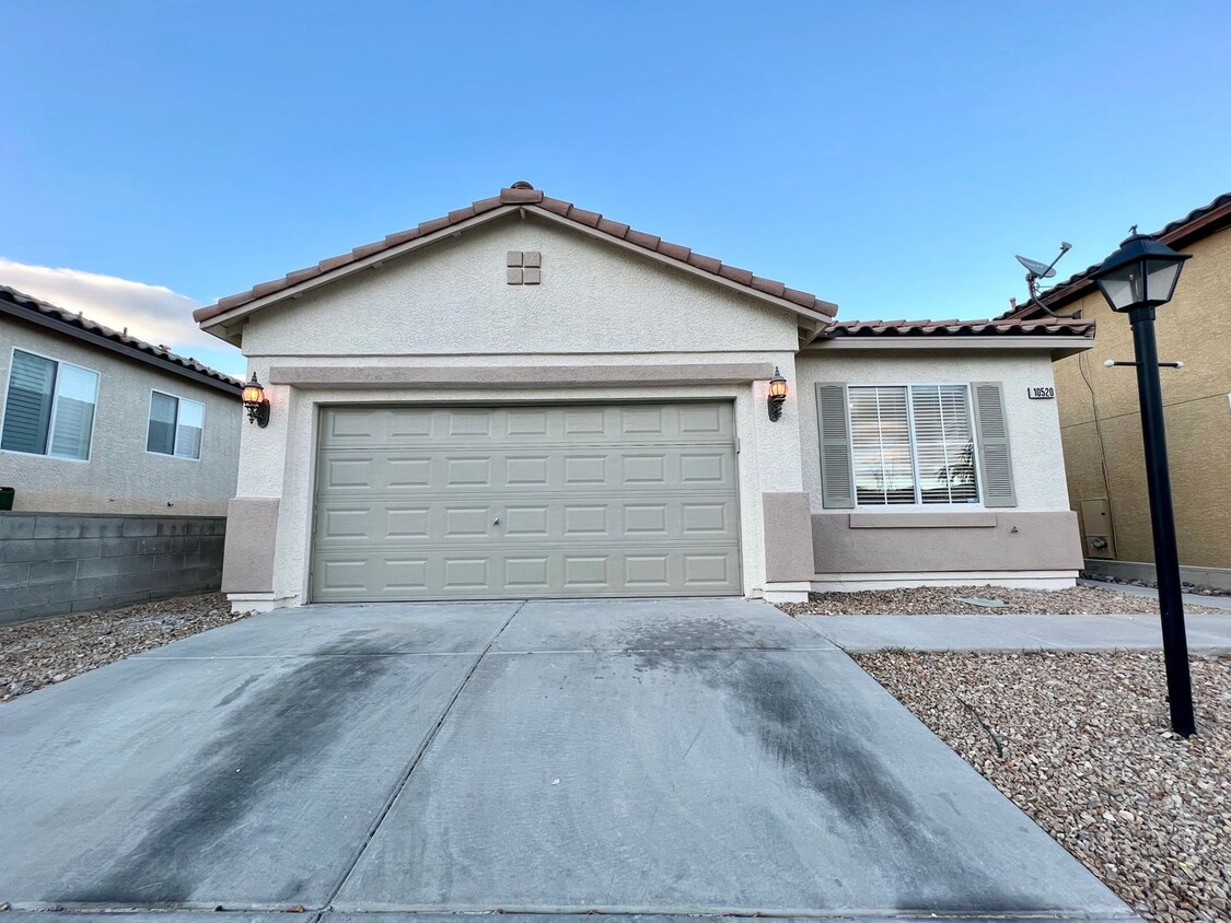 Foto principal - UPDATED SINGLE STORY 3BD/2BA IN NORTHWEST.