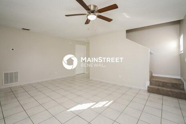 Building Photo - 4 Bedroom Pet-Friendly Home in DAVENPORT, FL with Main Street Renewal