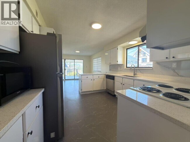 Photo du bâtiment - 2175 E 54th Ave
