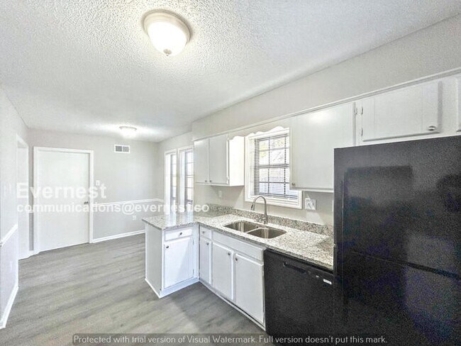 Foto del edificio - 6628 Bent Birch Cove