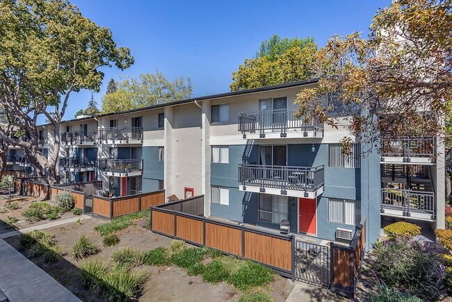 Foto del edificio - The Montclaire