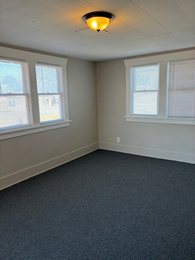 Foto del edificio - 1311 Hansen Ave