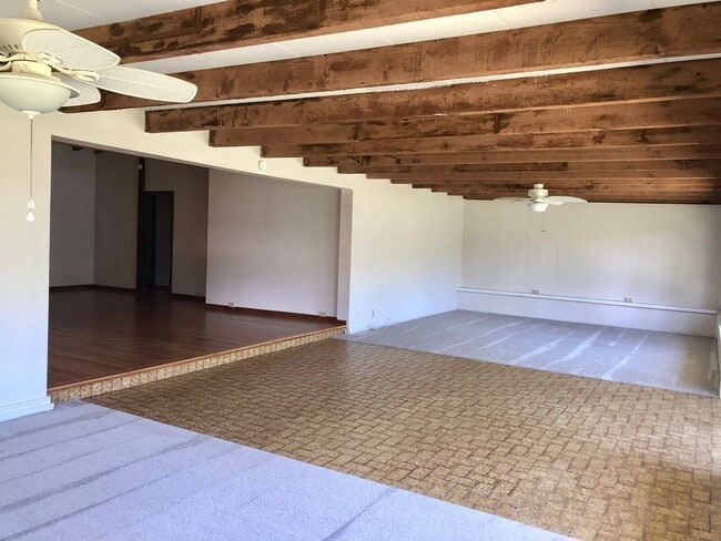 Building Photo - ENCHANTED LAKES 3/2/1, ENJOY KA'ELEPULU CANAL IN YOUR BACKYARD