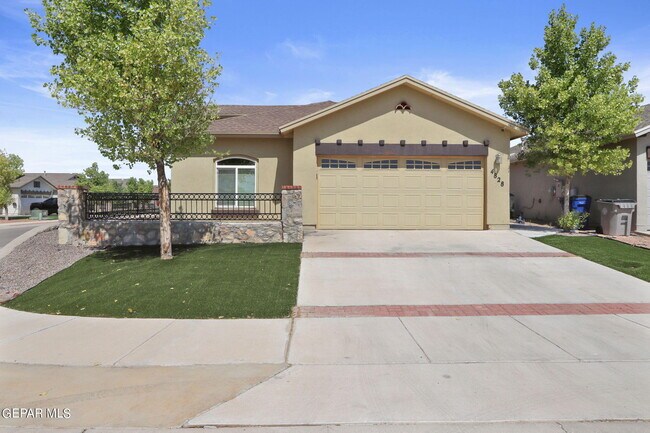 Building Photo - 4828 Guillermo Espinoza St
