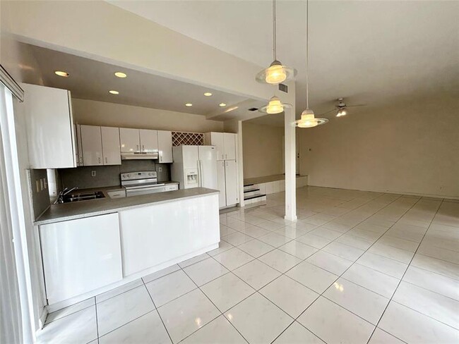 Foto del edificio - 4850 SW 63rd Terrace