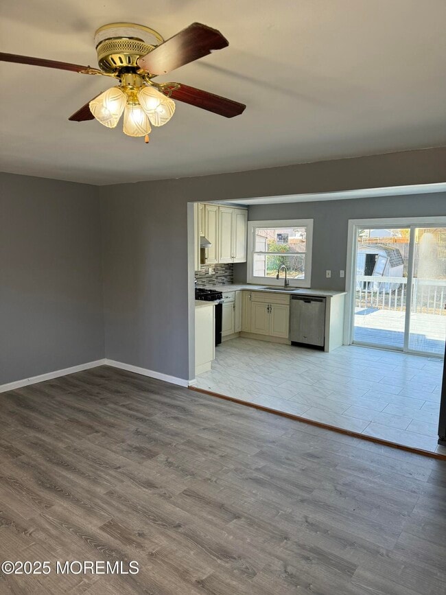 Building Photo - 127 Mill St