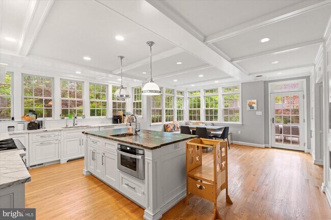 Foto del edificio - 3701 Blackthorn Ct