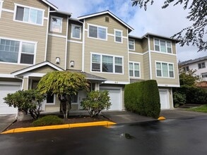 Building Photo - 15 164th St SW