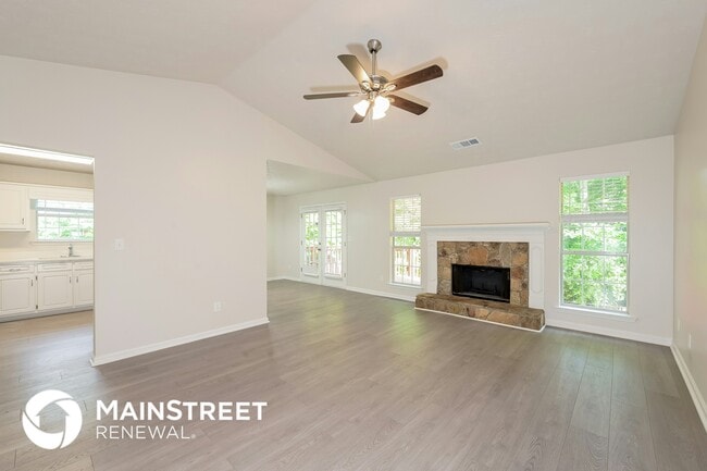 Building Photo - 2270 Village Dr