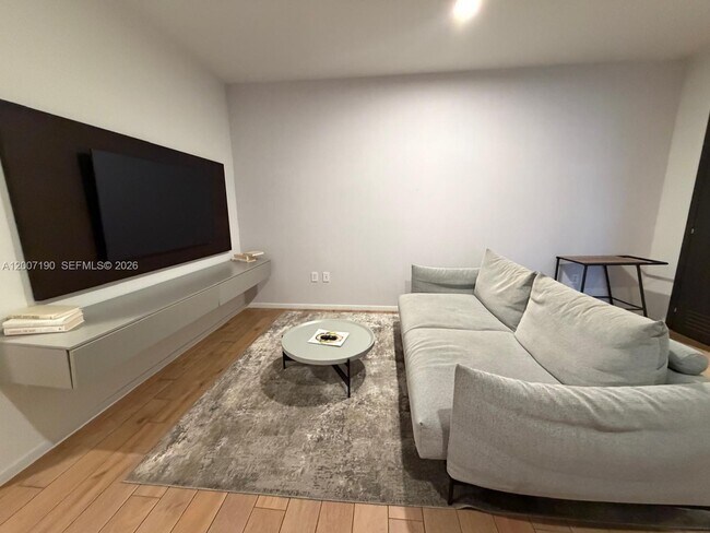 Foto del edificio - 398 NE 5th St