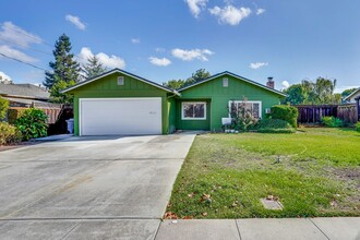 Building Photo - 432 Bundy Ave
