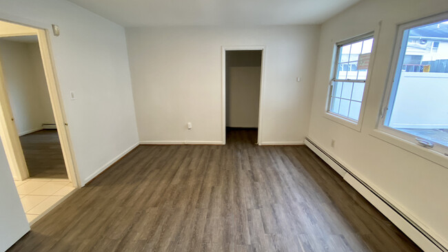 Building Photo - 130 5th St