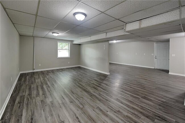 Foto del edificio - 6606 Catawba Dr