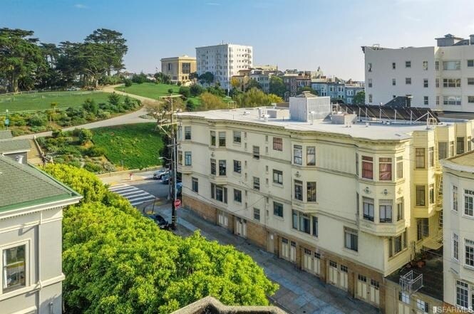 Aéreo - 659 Scott St