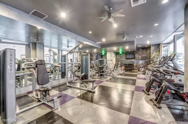 Foto del edificio - 2411 Post Oak Blvd