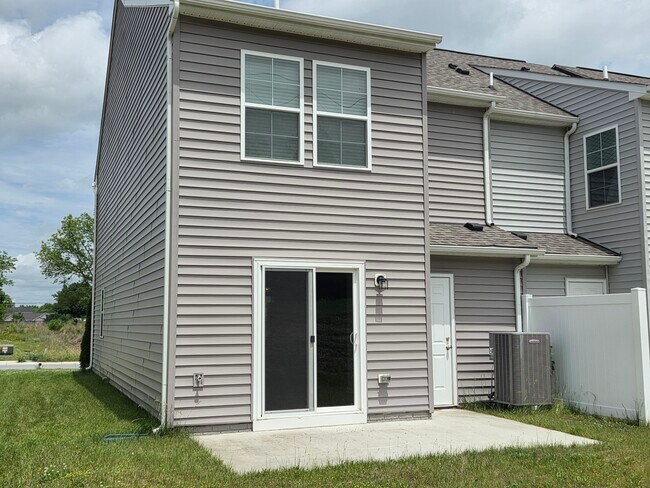 Foto del edificio - 128 Loblolly Dr