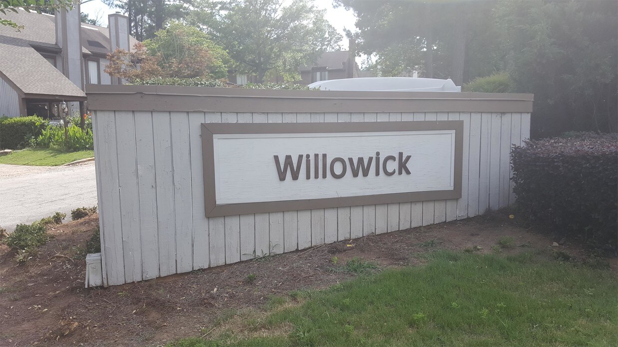 26 Willowick Ct, Lithonia, GA 30038 House Rental in Lithonia, GA