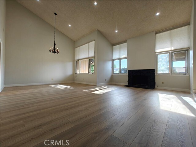 Foto del edificio - 9652 Brynmar Dr