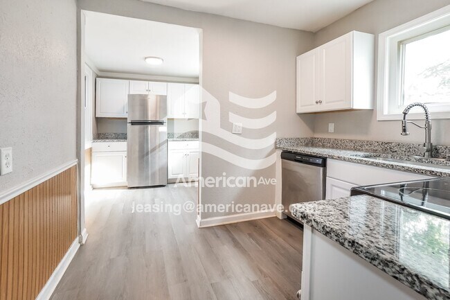 Foto del edificio - 2708 Wyndale Rd