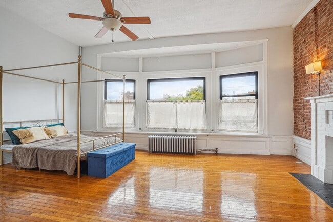 Building Photo - 93 Monticello Ave