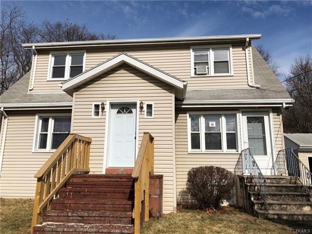Primary Photo - 10 Suffern Ln