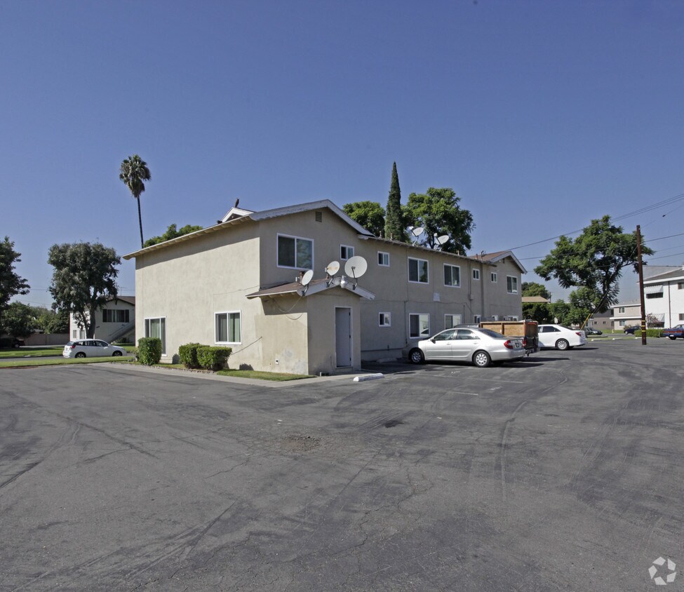 12582 Shelley Dr, Garden Grove, CA 92840 Apartments in Garden Grove