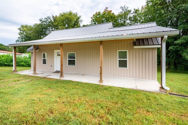Foto del edificio - Charming home in the center of Lafayette!