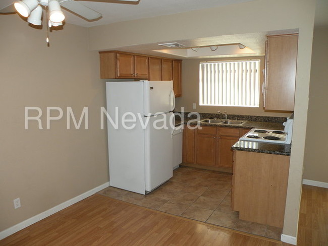 Building Photo - 7300 Pirates Cove Rd