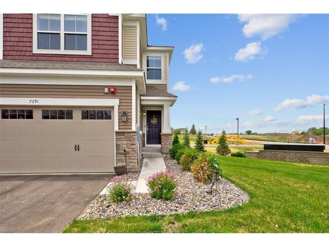 Building Photo - 7291 Alvarado Ln N