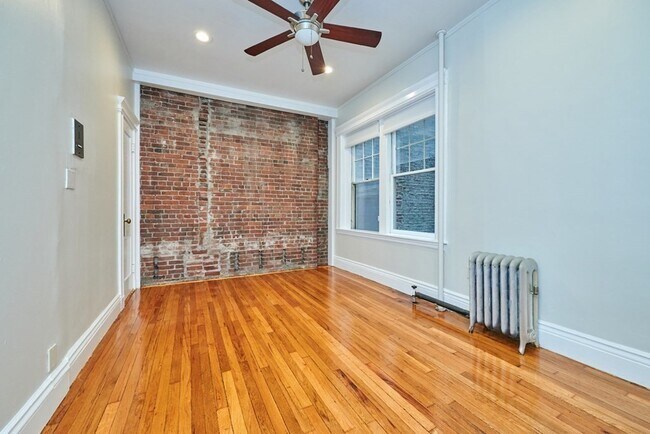 Foto del edificio - 284 Newbury St