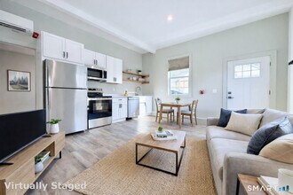 Building Photo - 29 E Main St