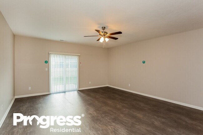 Building Photo - 609 Bobtail Dr