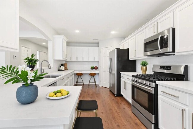 Foto del edificio - 1115 Eden Park Ln