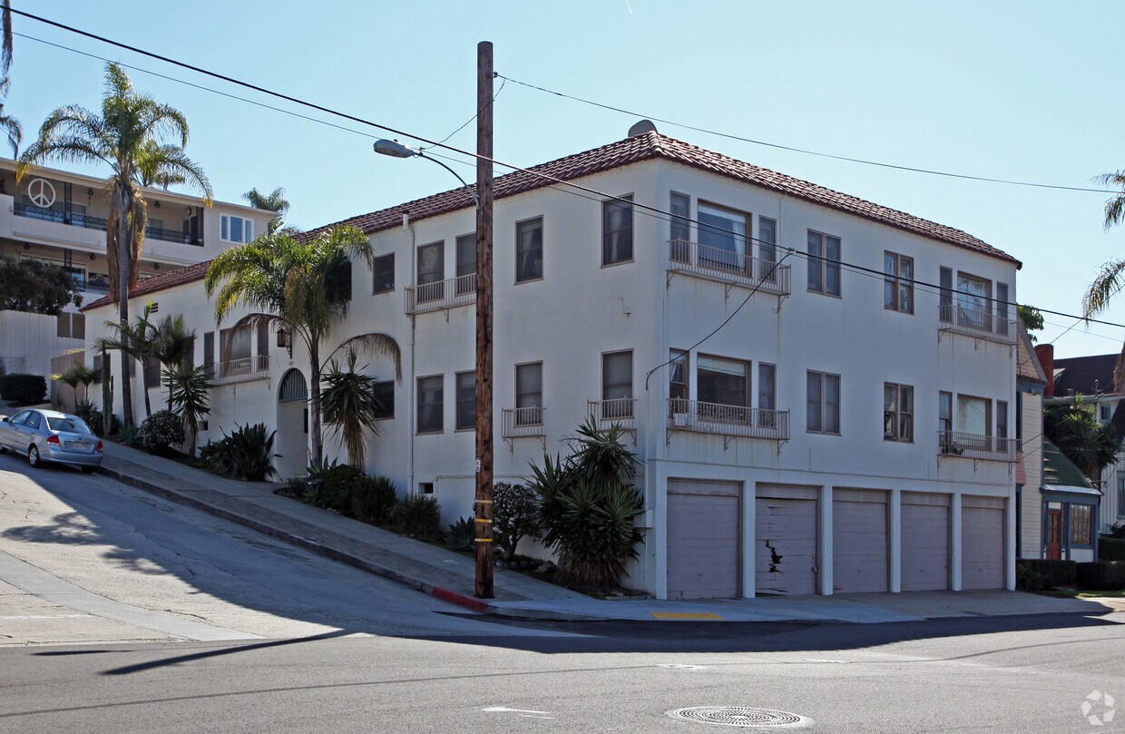 Foto principal - 345 Juniper St